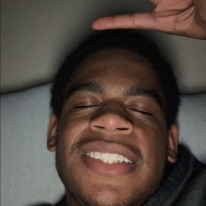 Meet your Posher, Devin